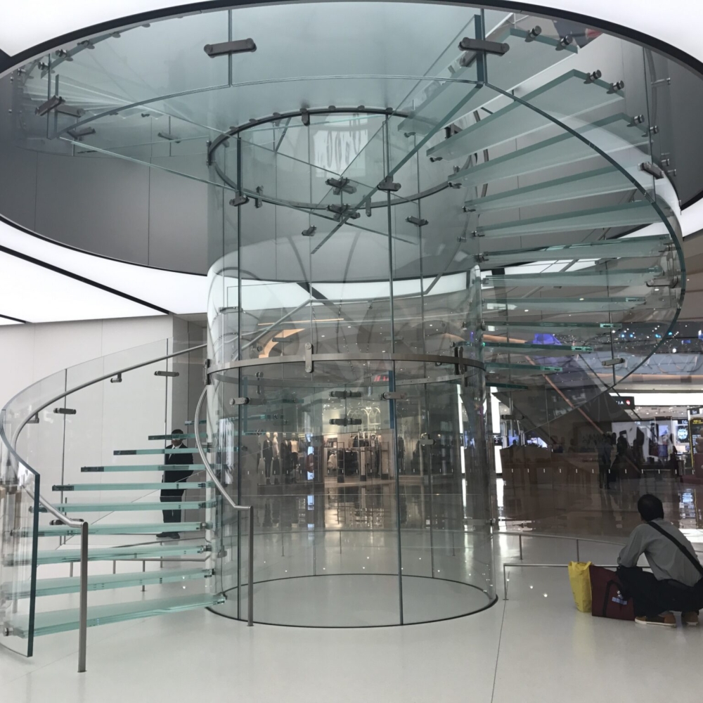 MC_Macau_Apple_Store_glass_interior_stairs_Galaxy_mall_November_2016-1-2048x1536